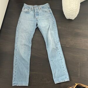Levis 501 jeans